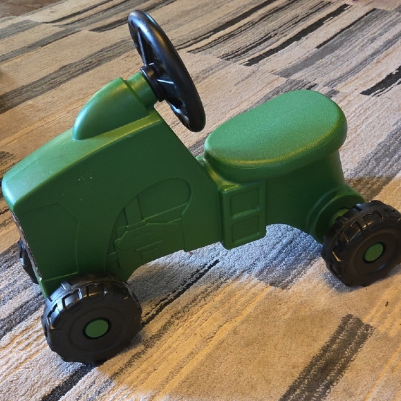 Green Ride-On Toy Tractor - Picture 2 of 5